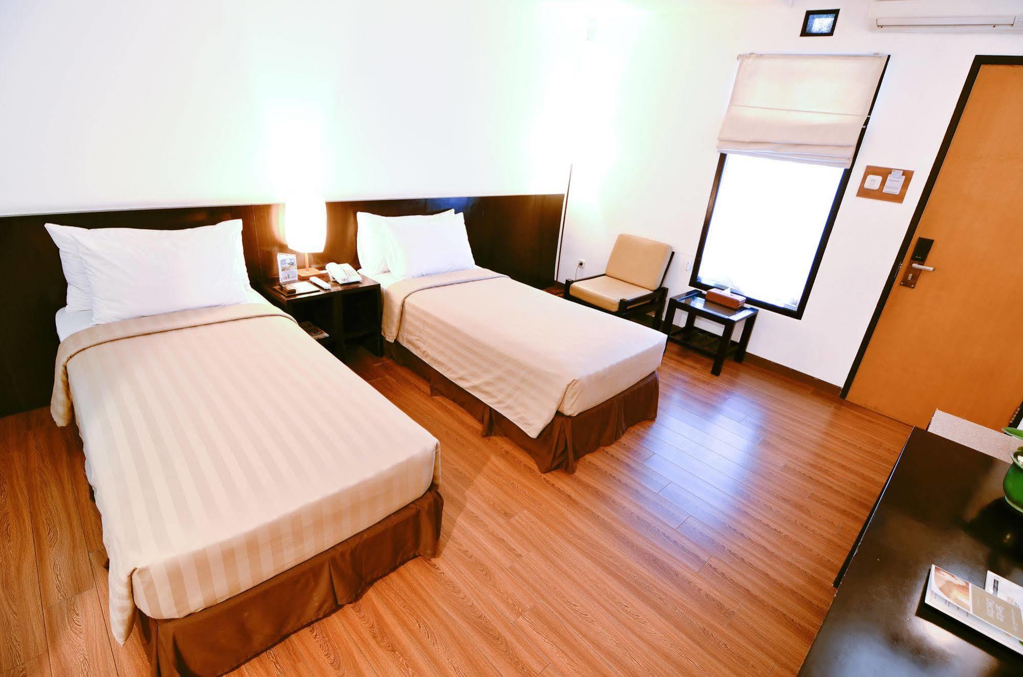 Gumilang Regency Hotel Μπαντούνγκ Εξωτερικό φωτογραφία